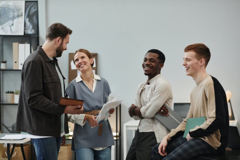 successful-business-colleagues-working-at-office